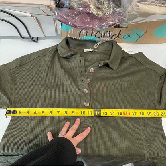 New! Boutique Olive Through Waffle Mini Dress Pockets Womens Medium - Picture 5 of 6